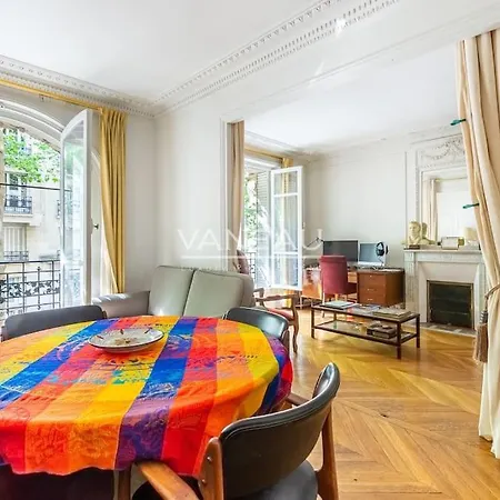 Superb Parisian Paris